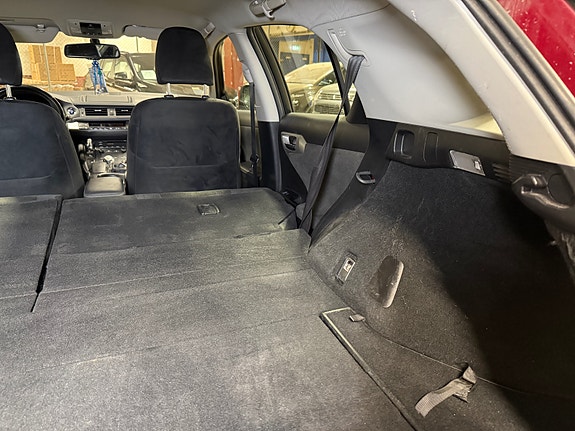 Lexus CT200h 27 of 30