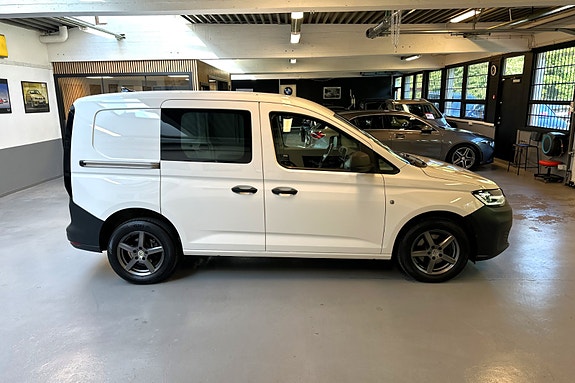 Volkswagen Caddy 6 of 30