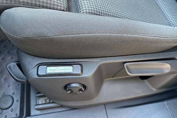 Volkswagen Caddy 29 of 30