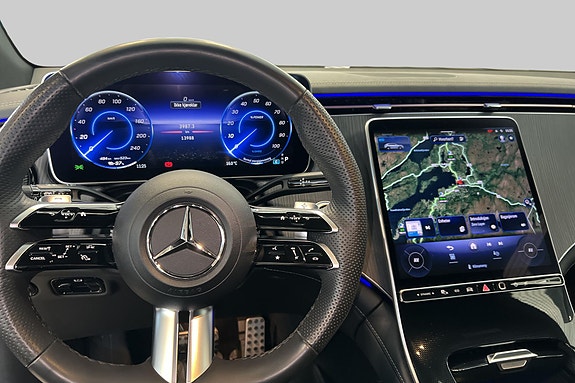 Mercedes-Benz EQE SUV 13 of 27