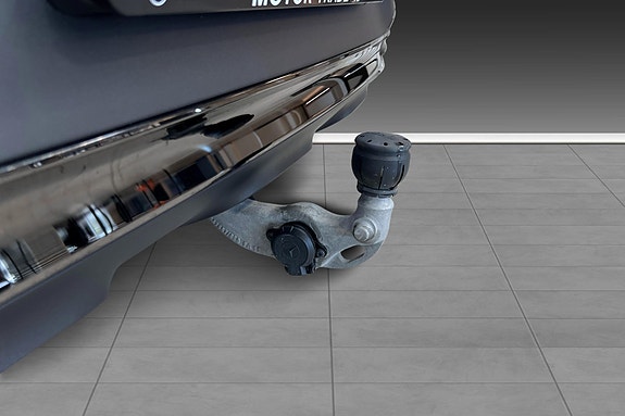 Mercedes-Benz EQE SUV 10 of 27