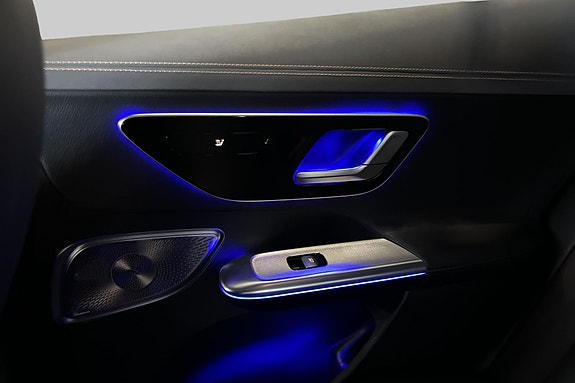 Mercedes-Benz EQE SUV 18 of 27