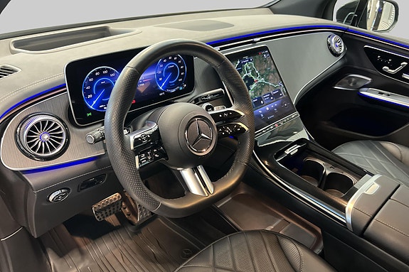Mercedes-Benz EQE SUV 12 of 27