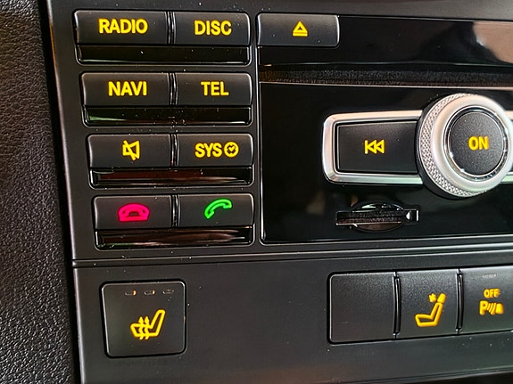 Mercedes-Benz E250 26 of 30