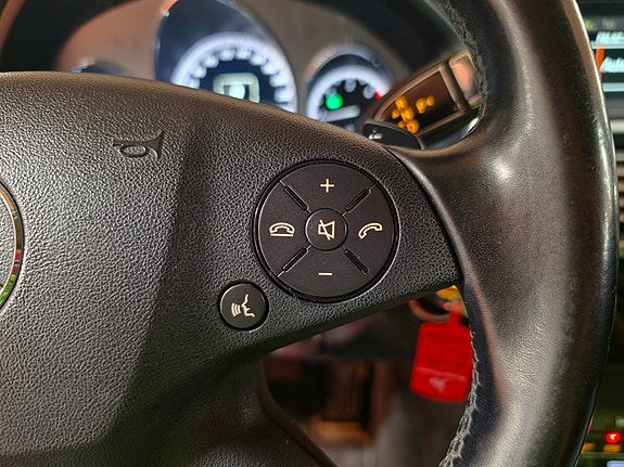 Mercedes-Benz E250 20 of 30