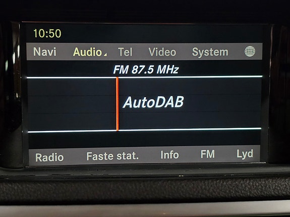 Mercedes-Benz E250 28 of 30