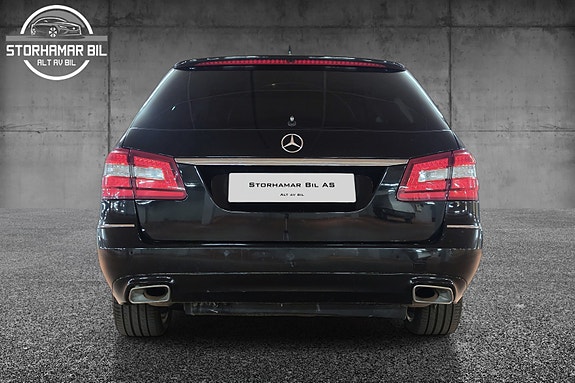 Mercedes-Benz E250 7 of 30
