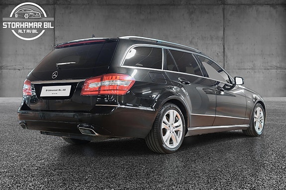 Mercedes-Benz E250 8 of 30