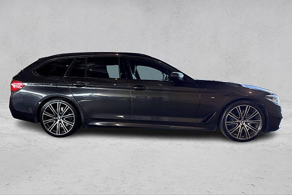 BMW 540i 6 of 30