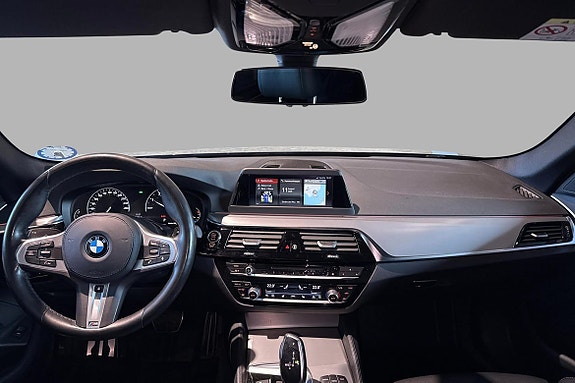 BMW 540i 10 of 30