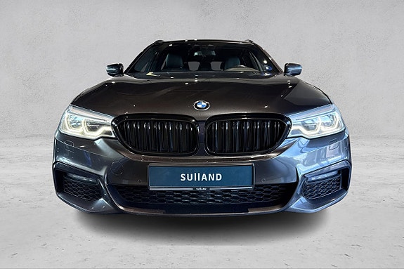 BMW 540i 8 of 30