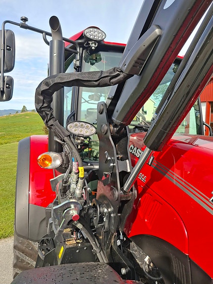 CASE IH Farmall 100A PS 4 of 19