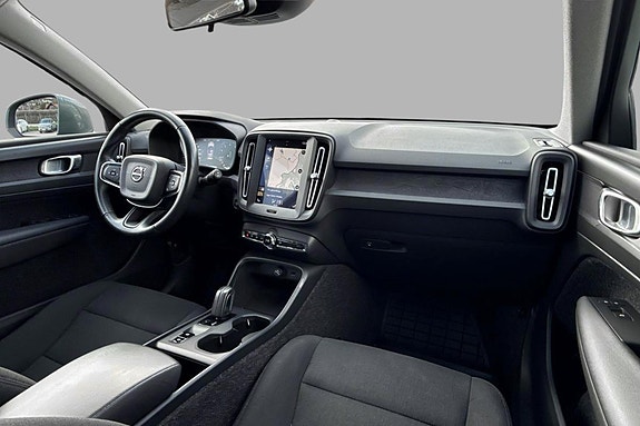Volvo XC40 20 of 29