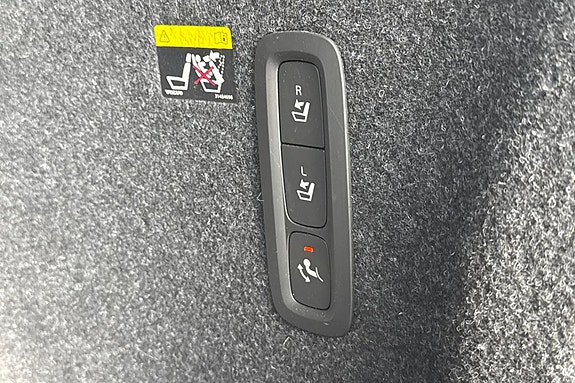 Volvo XC40 24 of 29