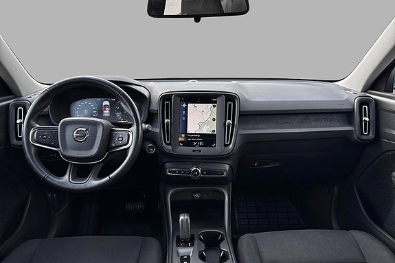 Volvo XC40 19 of 29