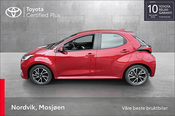 Toyota Yaris 3 of 26