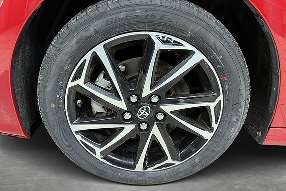 Toyota Yaris 26 of 26