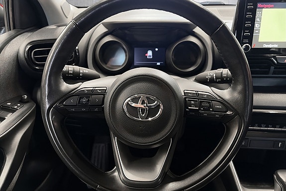 Toyota Yaris 15 of 26