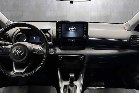 Toyota Yaris 14 of 26