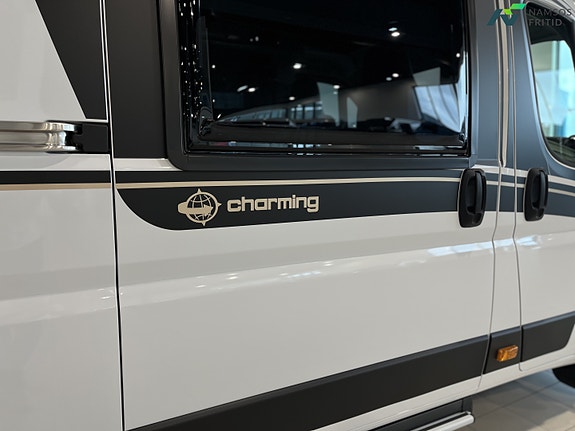 Carthago 640 LE Charming GT - 2,2l / 140hk | AUTOMAT | TRUMA COMBI 6E | NAVI | RYGGEKAMERA 9 of 30