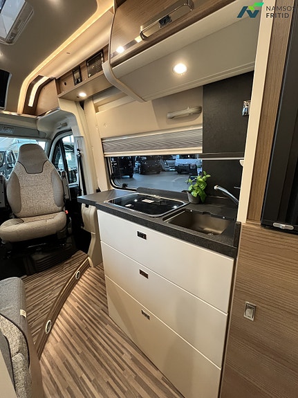 Carthago 640 LE Charming GT - 2,2l / 140hk | AUTOMAT | TRUMA COMBI 6E | NAVI | RYGGEKAMERA 30 of 30