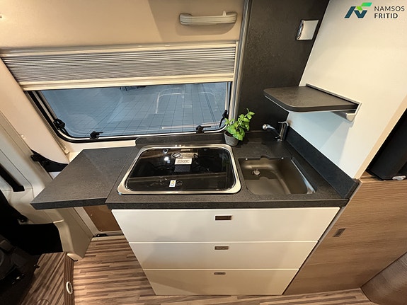 Carthago 640 LE Charming GT - 2,2l / 140hk | AUTOMAT | TRUMA COMBI 6E | NAVI | RYGGEKAMERA 28 of 30