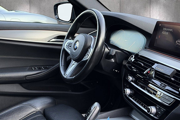 BMW 530e 14 of 24