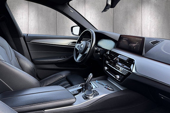 BMW 530e 13 of 24