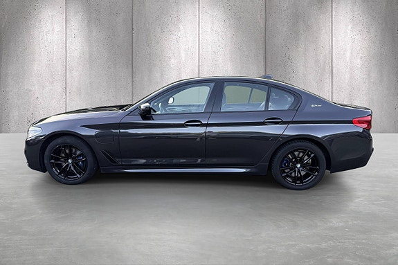 BMW 530e 4 of 24