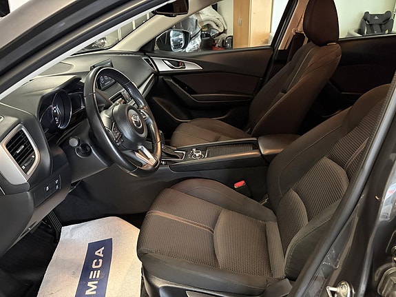 Mazda 3 9 of 10