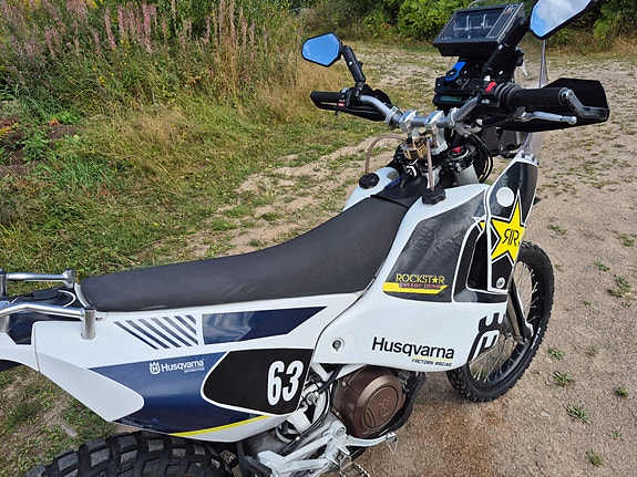 Husqvarna 701 Enduro 15 of 18
