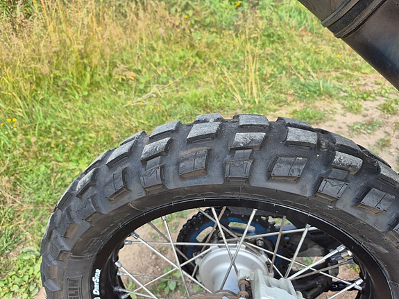 Husqvarna 701 Enduro 7 of 18