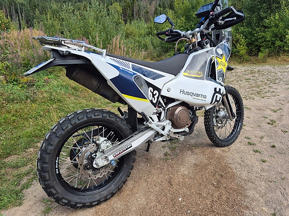 Husqvarna 701 Enduro 5 of 18