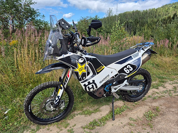 Husqvarna 701 Enduro 2 of 18