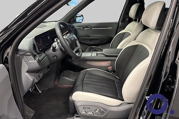 Kia EV9 13 of 30