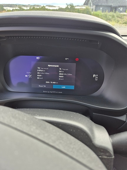 Volvo XC40 14 of 15