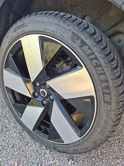 Volvo XC40 8 of 15