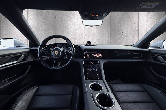 Porsche Taycan 4S 15 of 25