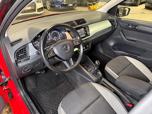 Skoda Fabia 27 of 30