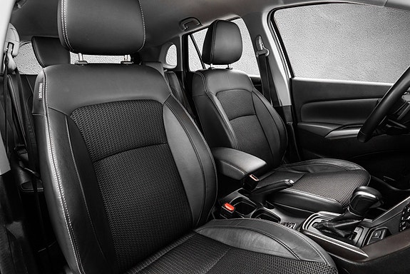 Suzuki S-Cross 13 of 27