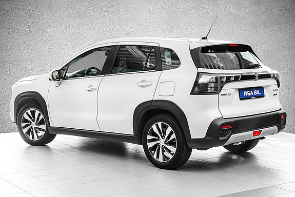Suzuki S-Cross 6 of 27