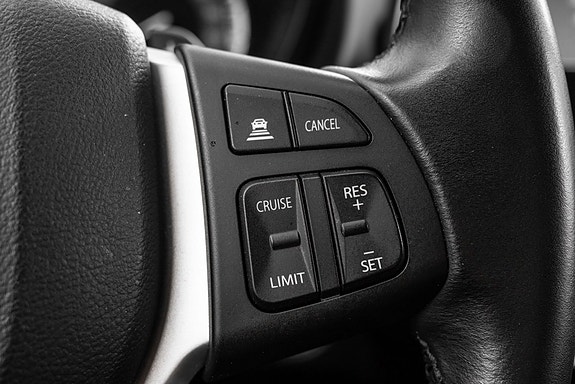 Suzuki S-Cross 19 of 27