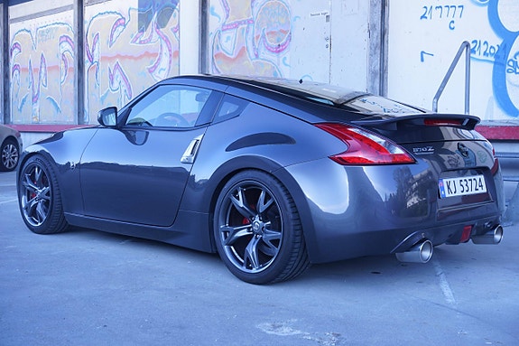 Nissan 370 Z 3 of 29
