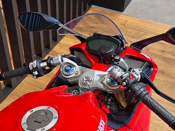 Ducati SuperSport S 7 of 12