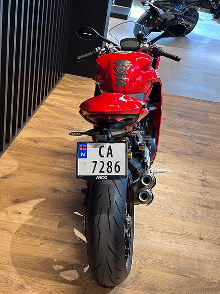 Ducati SuperSport S 4 of 12