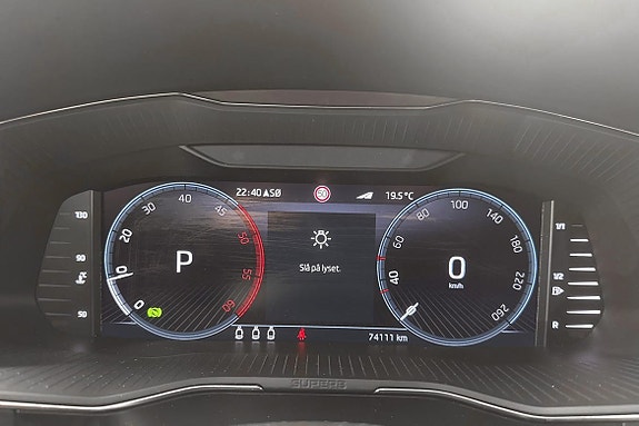 Skoda Superb 12 of 26