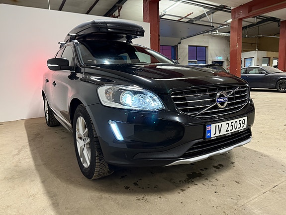 Volvo XC60 6 of 30
