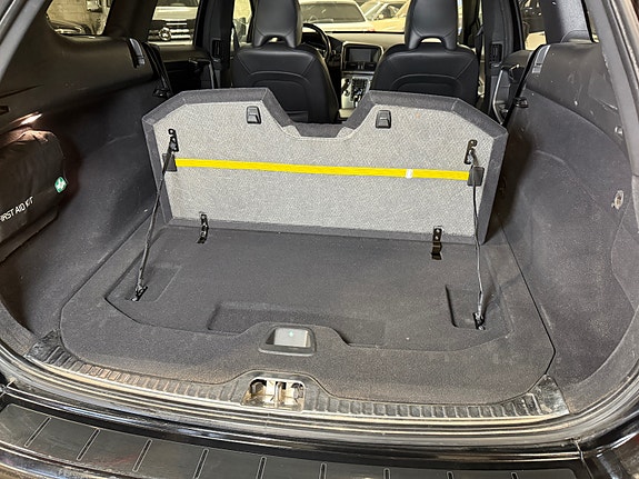 Volvo XC60 19 of 30