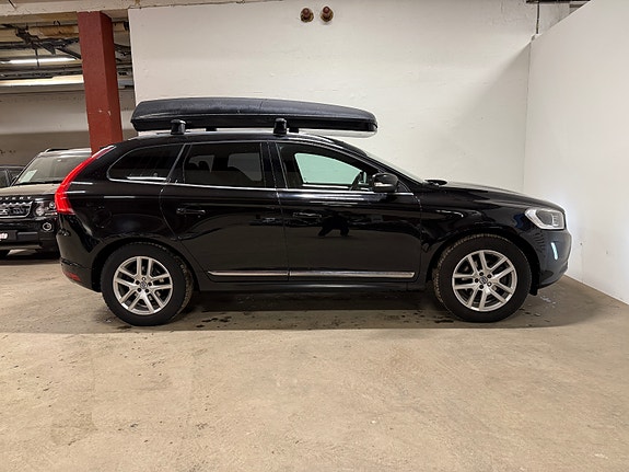Volvo XC60 16 of 30