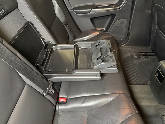 Volvo XC60 29 of 30